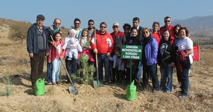 Ege Orman Vakfı Uskunadan Doğaya 1000 Fidan